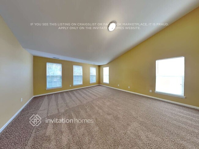 Building Photo - 10124 Rivendell Ln