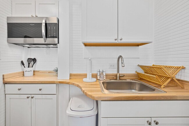 Building Photo - 116 San Marco Ave