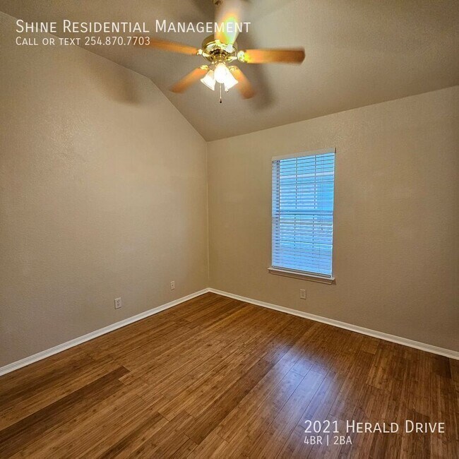 Building Photo - 2021 Herald Dr