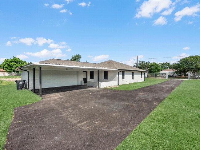 Building Photo - 12922 McNair St