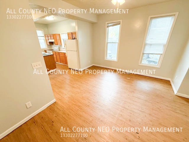 Building Photo - 470 Allyn St