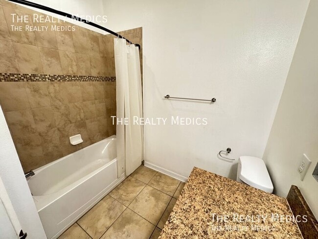 Building Photo - 308 Blue Cypress Dr