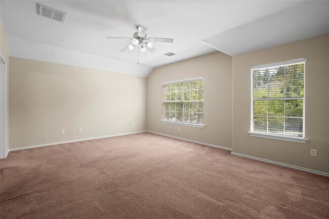 Building Photo - 15 Blue Creek Pl