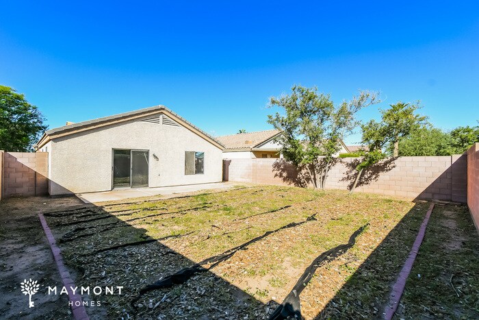 Building Photo - 525 S St Claire