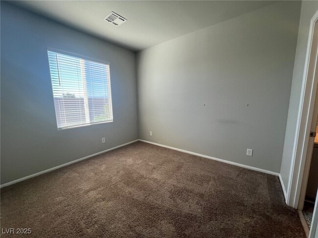 Building Photo - 10471 Meadow Village St