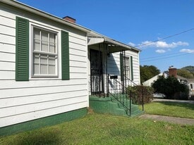 Building Photo - 1745 Allen Ave