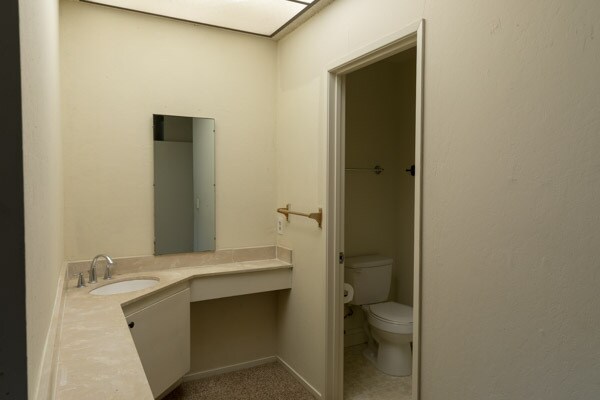 Building Photo - 7084 Via Ramada