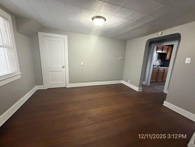 Building Photo - 2311 California Ave