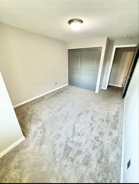 Building Photo - 403 173rd St S