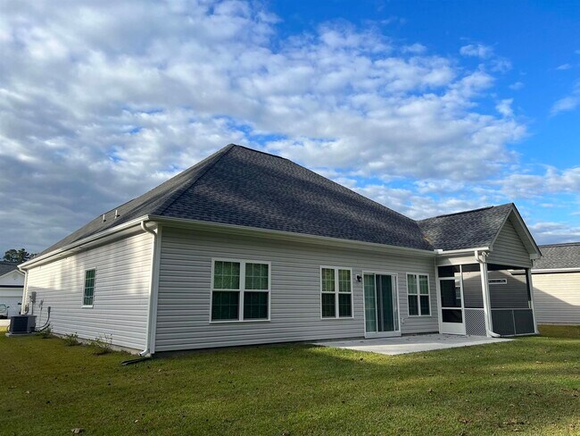 Building Photo - 504 Whiddy Loop