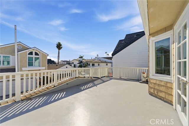 Building Photo - 403 38th St