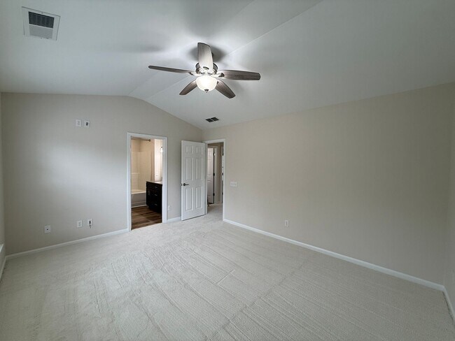 Building Photo - 3404 Laurenhurst Ln