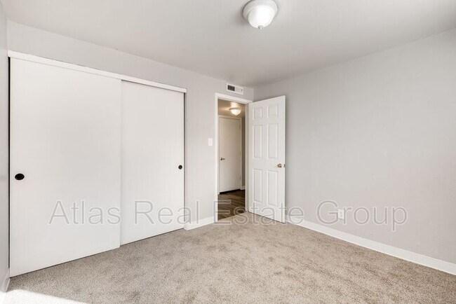 Building Photo - 2550 N Ogden St