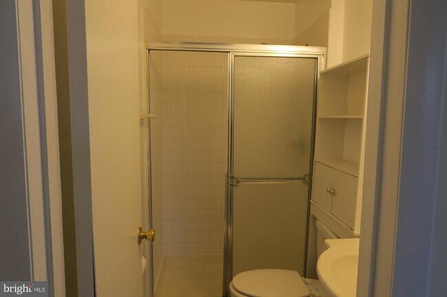 Building Photo - 3514 Cranmer Mews