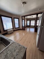 Building Photo - 1109 E Gorham St