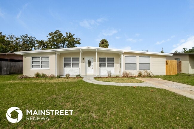 Building Photo - 2141 Ridge Dr