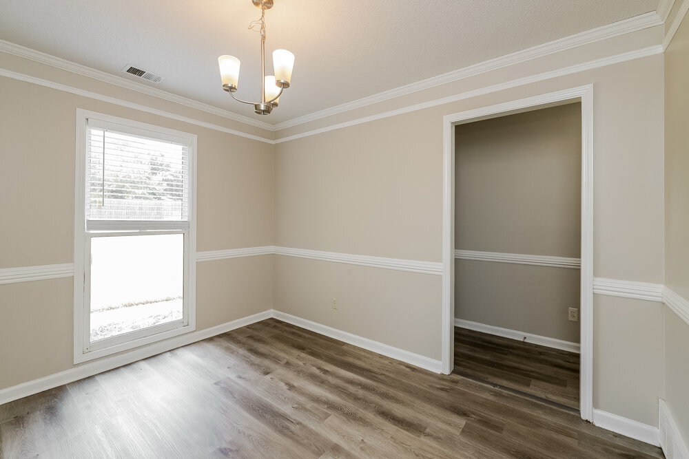 Building Photo - 488 Mysen Dr