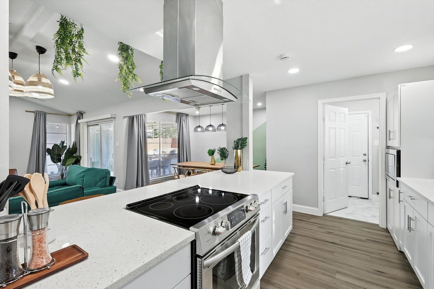 Building Photo - 1231 Springbrook Cir