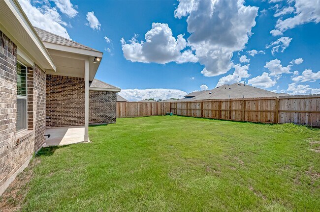 Building Photo - 2307 Green Kale Dr
