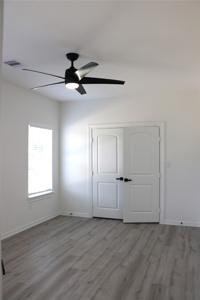 Building Photo - 16614 Bonnie Sean Dr