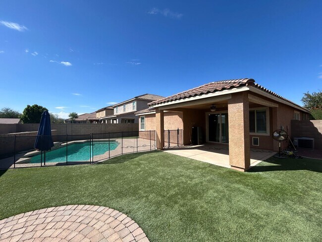 Primary Photo - 15747 W Shaw Butte Dr