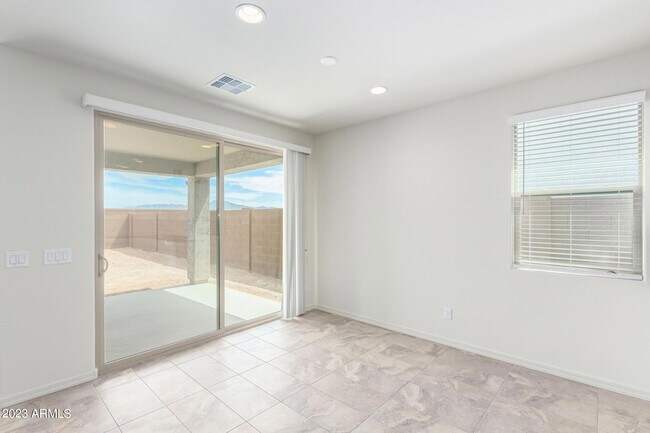 Building Photo - 8529 S 67th Dr