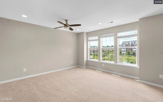 Building Photo - 3 br, 2.5 bath Condo - 25552 Casale Terrace