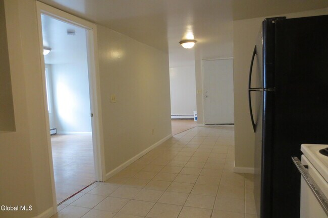 Building Photo - 34 Lake Ave