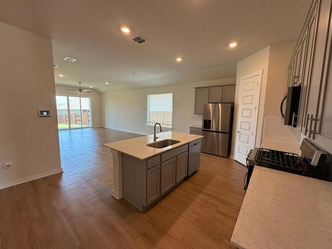 Building Photo - 2037 Saddlery St