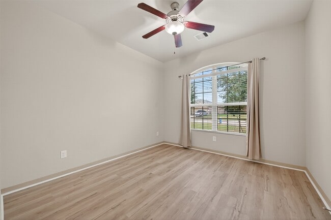 Building Photo - 5234 Jasmine Valley Ct