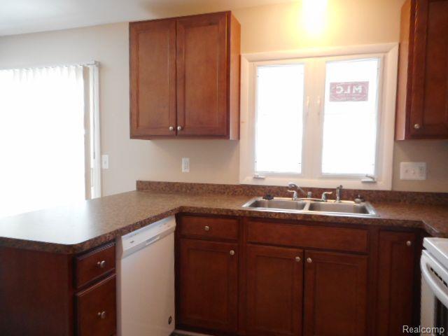 Building Photo - 25159 Normandy St