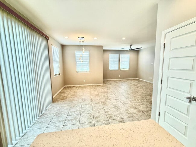 Building Photo - 14220 W Buckskin Trl