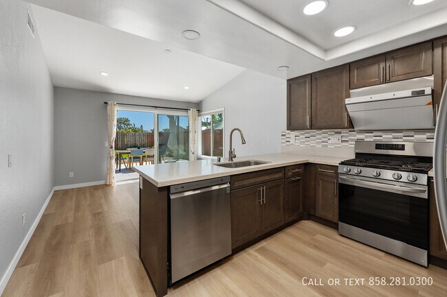 Building Photo - 7596 Tupelo Cove