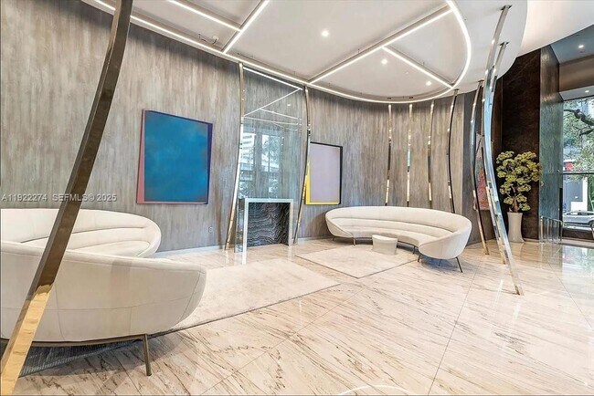 Building Photo - 1000 Brickell Plaza