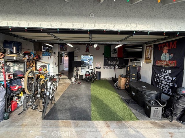 Building Photo - 12042 Hackamore Rd