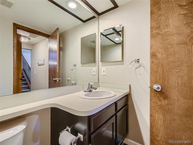 Building Photo - 1383 Briar Cir