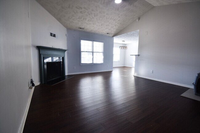 Building Photo - Coming Soon-4 Bedroom 2 Bathroom, Small Pets Considered