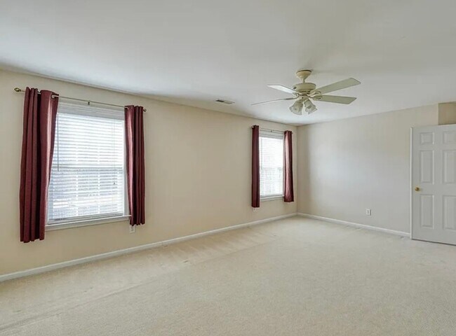 Building Photo - Beautiful Home for Rent!