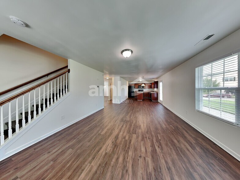 Building Photo - 301 Groves Stone Dr