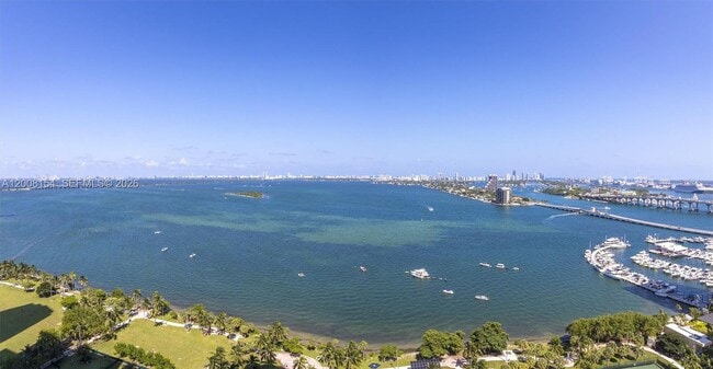 Building Photo - 488 NE 18th St