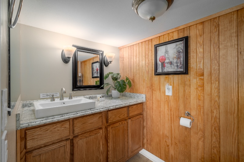 Building Photo - 26 Hanover St