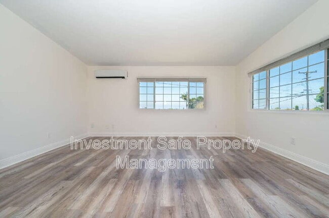 Building Photo - 346 Inkopah St
