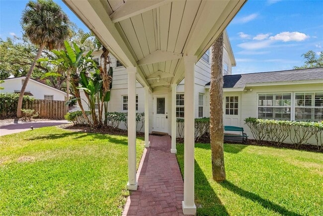 Building Photo - 4705 W San Rafael St