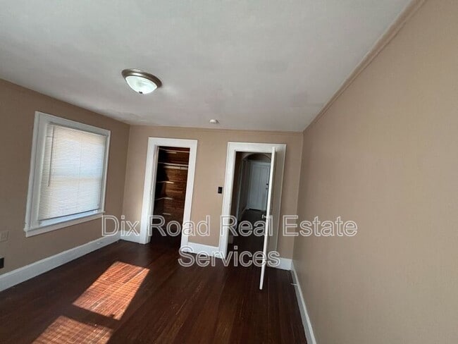 Building Photo - 107 Edgewood Ave