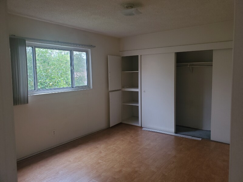 Building Photo - 1128 Raymond Ave