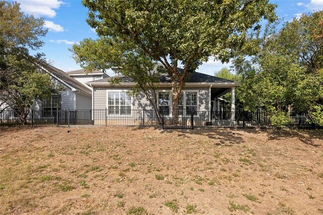 Building Photo - 6704 Menchaca Rd