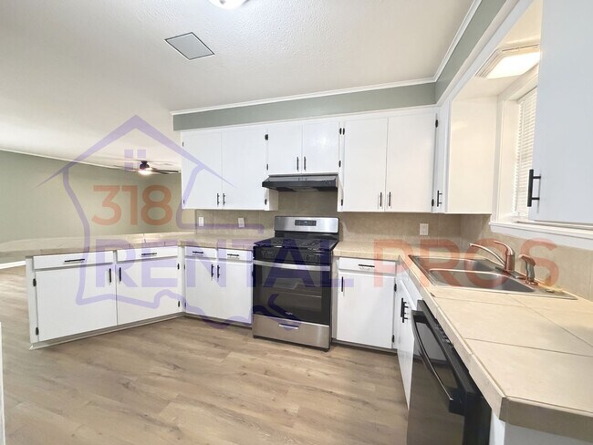 Building Photo - 3 Bed, 2 Bath Home in Ruston!