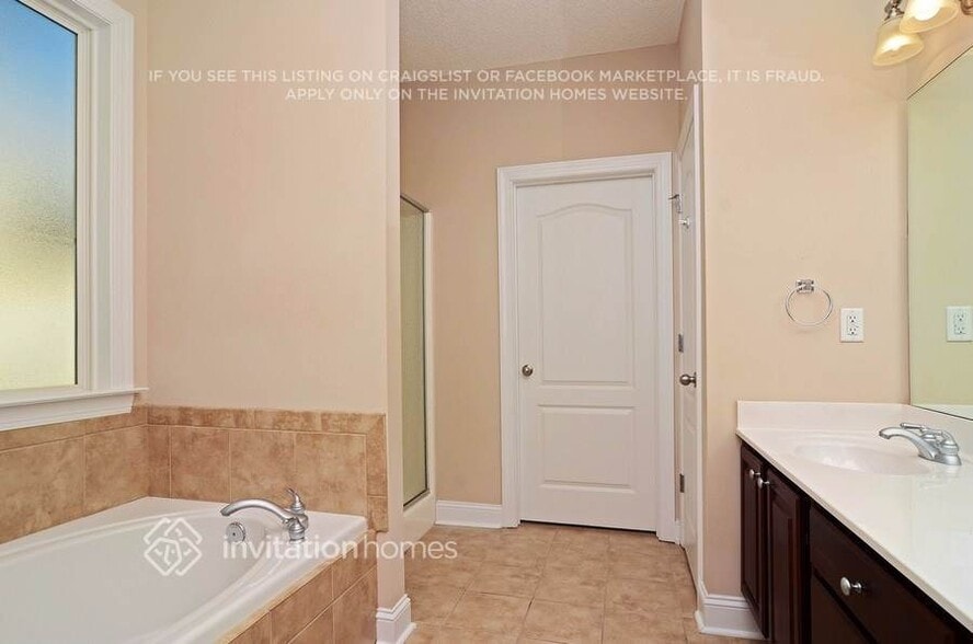 Building Photo - 520 Rabbits Run