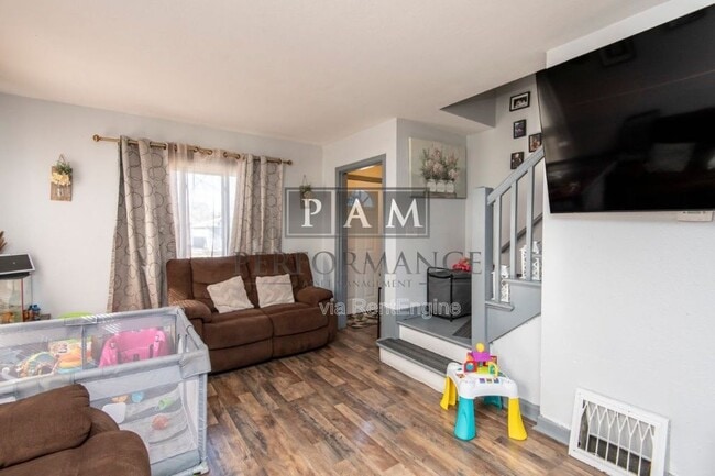 Building Photo - 3876 S Brust Ave