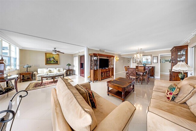 Building Photo - 3095 N Course Dr